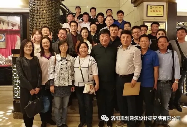 1515049462752582.jpg 640.webp (6).jpg