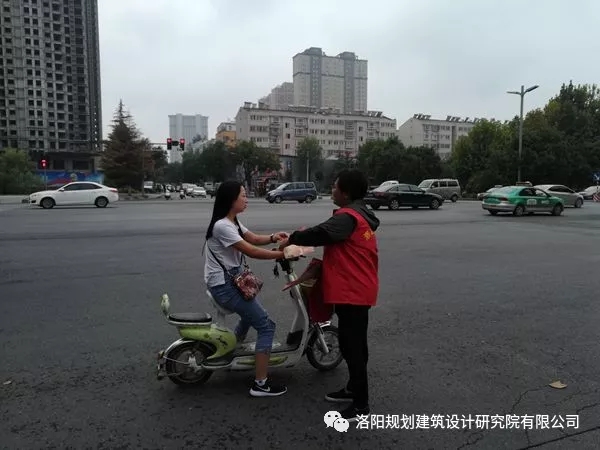 1537932254792430.jpg 640.webp (8).jpg