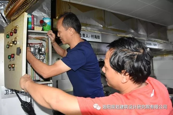 1537933270756369.jpg 640.webp (23).jpg