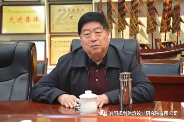 1542761081102531.jpg 640.webp.jpg