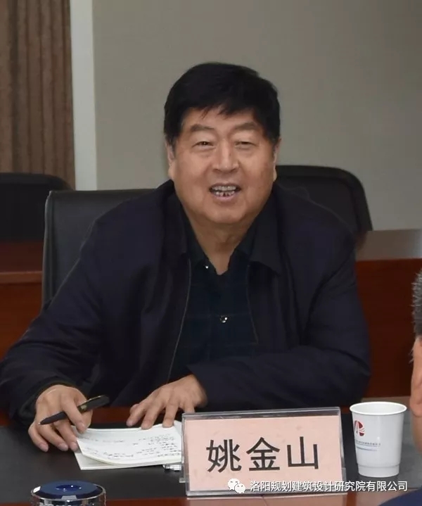 1542959711376528.jpg 640.webp (2).jpg