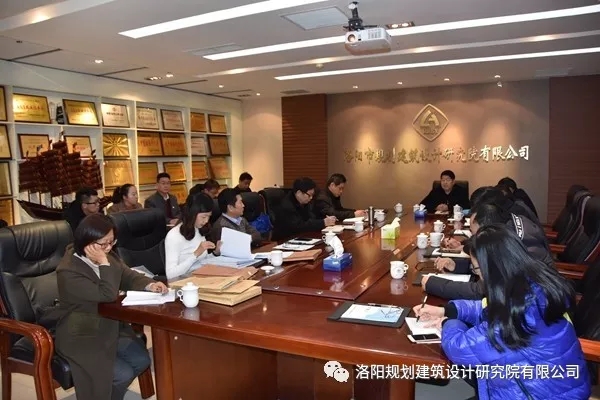 1548755610119981.jpg 640.webp.jpg