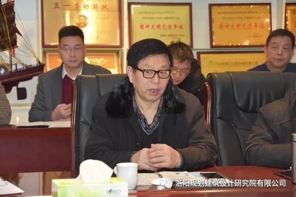 1548755670490906.jpg 640.webp (5).jpg