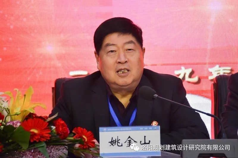 1550645810294208.jpg 640.webp (2).jpg