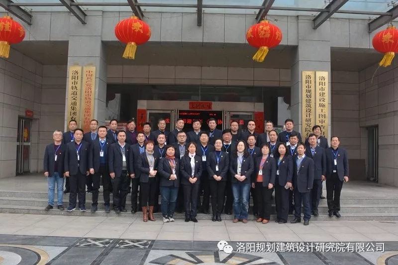 1550645947402734.jpg 640.webp (9).jpg