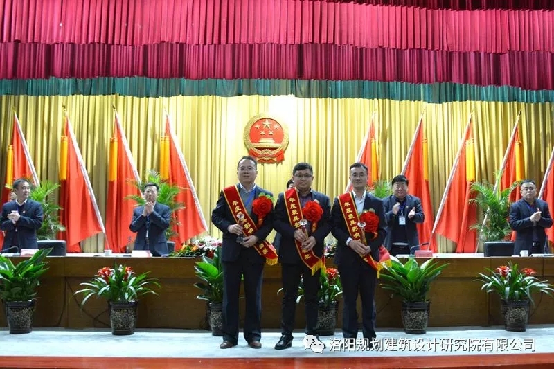 1552872876135313.jpg 640.webp (9).jpg