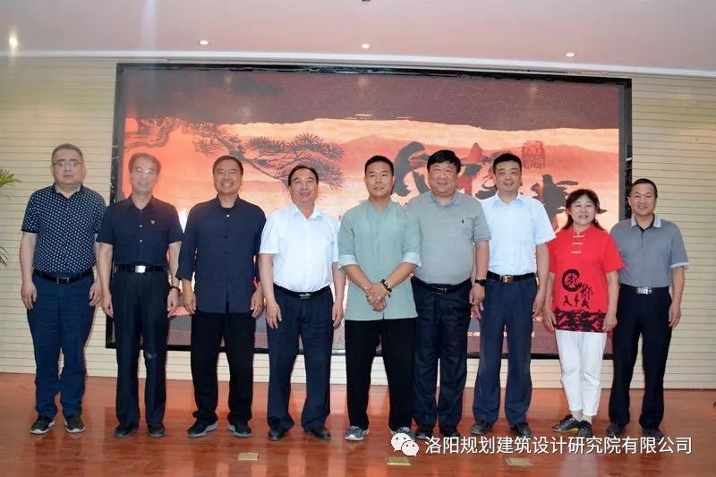 1559616454464054.jpg 1559616454464054.jpg