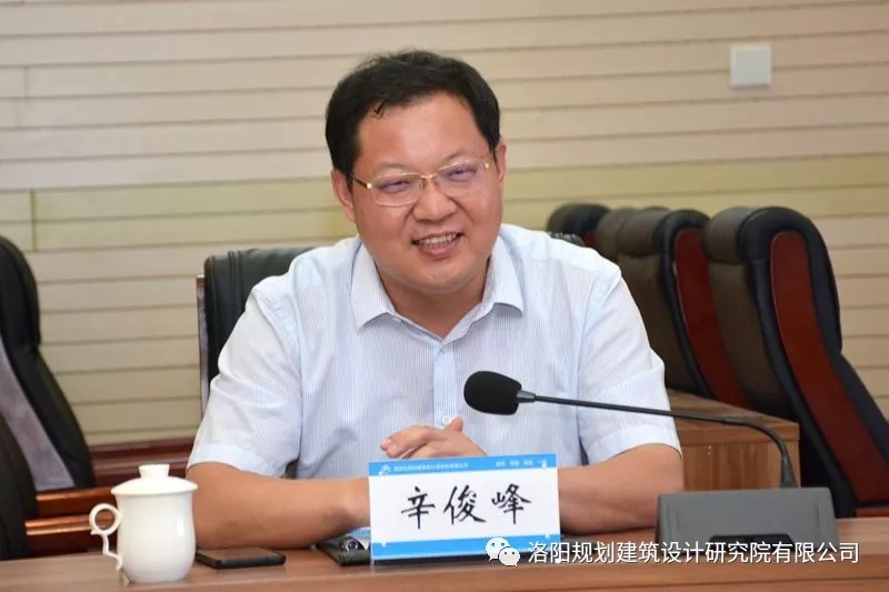 1560418376627747.jpg 640.webp (4).jpg