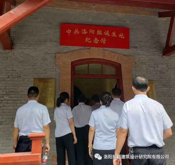 1568623336321275.jpg 640.webp (4).jpg