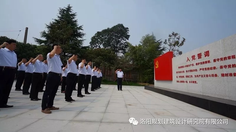 1568623343889208.jpg 640.webp (3).jpg