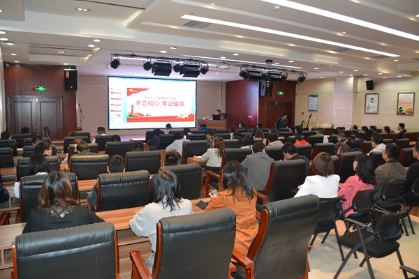 1570696909965245.jpg DQB_6503.jpg