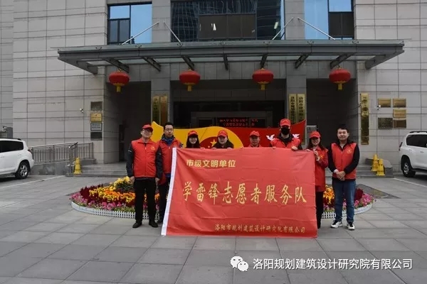 1572224634410953.jpg 640.webp (4).jpg