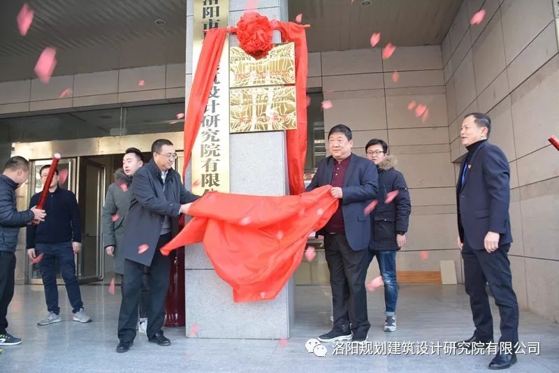 1576050599223421.jpg 640.webp (3).jpg