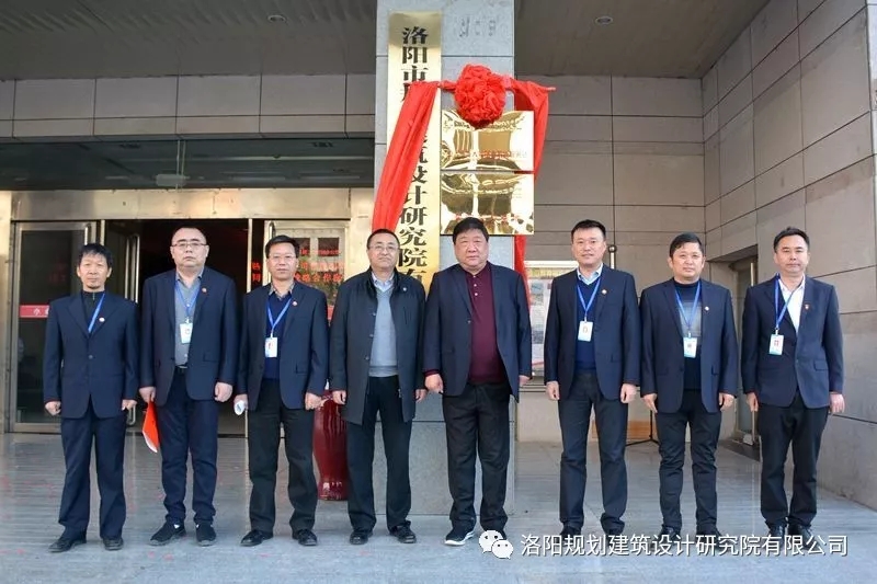 1576050623617161.jpg 640.webp (4).jpg