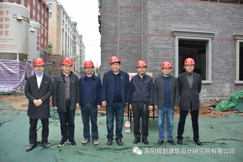 1586223406110027.jpg 640.webp (5).jpg