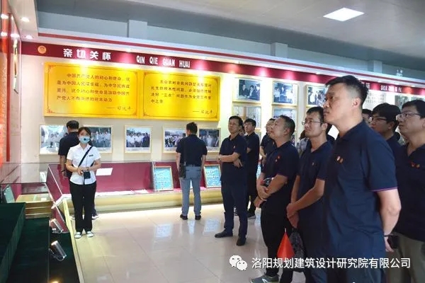 1594692994601541.jpg 640.webp (4).jpg