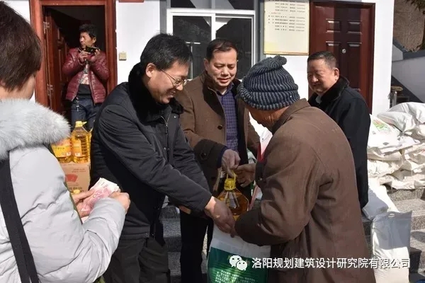 1604905991559025.jpg 640.webp (3).jpg